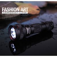 博客 家用戶外強(qiáng)光LED手電筒 鋁合金防水5號(hào)電池迷你泛光電筒P018