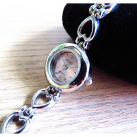 淘宝热销 时尚女士手链手表 稳达时 品牌手表代工厂家