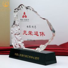 50周年校庆纪念品_水晶办公摆件_校庆礼品定制_周年庆典纪念品定什么合适？[典士工艺]