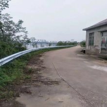 东莞波形防撞栏 清远马路中间护栏网 公路波形板