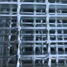 熱鍍鋅鋼格柵板 鋼格板廠家 鍍鋅水溝蓋板 網(wǎng)格踏步板批發(fā)定制