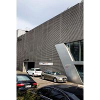 奥迪4S店总部长期与德普龙天花厂家采购(门头墙身凹凸银色穿孔铝单板)