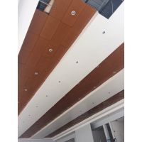 广汽讴歌4S店展厅一勾一搭跌级木纹铝单板天花吊顶
