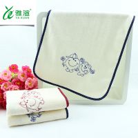 厂家直销割绒童巾 纯棉吸水包边绣花牵手娃娃方巾商超批发