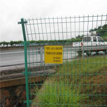 高速路隔离栅 浸塑折弯护栏网 葡萄园围挡防护网