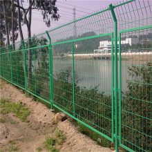 双边丝护栏网 移动式隔离栅 建筑铁丝网厂