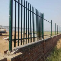 W型、D型欧式护栏、尖桩栅栏、铁艺围栏