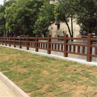 水泥仿木护栏围栏隔离栏，交通安全设施水泥仿木仿石优质护栏定制批发