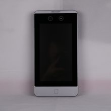 海康威视DS-K1T6Q-F71M智能人脸测温门禁考勤一体机