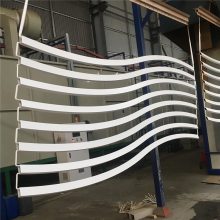 酒店大堂定制弧形铝方通 白色弧形铝格栅厂家