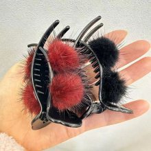 新款秋冬毛絨球球發(fā)夾后腦勺固定鯊魚(yú)夾可愛(ài)丸子頭水貂毛抓夾