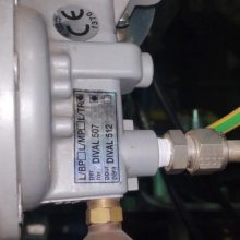 BANNER-SMBQS30Lرtop
