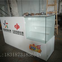 订做新款福利彩票销售台玻璃展示柜体彩即开展示彩票柜子收银台