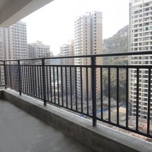 阳台锌钢栏杆管壁厚度多少