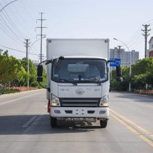 东风危险品运输车 小型危险品运输车 俊卓双排爆破器材运输车