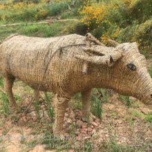 成都手工彩绘稻草人工艺品定制以及彩色涂鸦字体