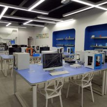 ��СѧSTEAMʵ���ҡ�С��רҵSTEAMʵѵ�ҽ��跽��