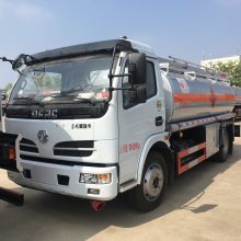 东风8吨油罐车 加油车 在哪买 多少钱 公告容积8.09方