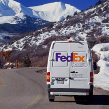 ɶFedExDHLUPSEMSԽ UPS۸ƿԭ̧ͷ