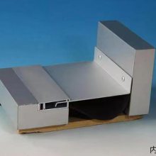 中原区域铝合金变形缝墙面装置