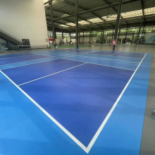 桂 林羽毛球场地胶垫 PVC防滑运动地板匹克球网球 专用塑胶地板