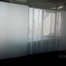 辦公室玻璃上海玻璃貼膜