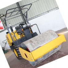 小型振动压实机 行业的大黄蜂 3吨振动压路机 济宁3T振动碾