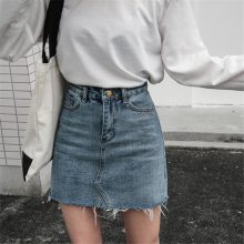 山东青岛女装牛仔裤女式包裙***尾货都去哪里拿货宽松直筒牛仔短裤批发