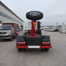 国六东风小多利卡5立方车厢可卸式垃圾车 配多个垃圾箱循环使用