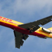 中国到印度尼西亚的国际快递寄化学品试剂颜料粉末液体空运