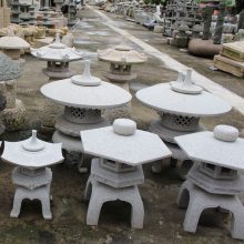 和之 八角形庭院石燈 芝麻黑禪意石塔燈 有規(guī)模加工工期***