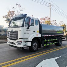 重汽牌洒水车 工地降尘喷洒车 360度自动雾炮 扬程可达60多米