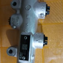 奔驰4143发动机泵阀