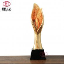 广西柳州定制水晶奖杯礼品厂家 年度表彰会金色电镀荣获冠亚季军奖杯制作批发
