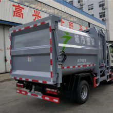 山东东风小型5方侧装挂桶压缩垃圾车采购供应多少钱一辆