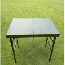 军绿色野营折叠桌 便捷式户外餐桌作训桌 户外折叠桌