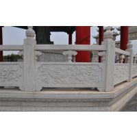 厂家直销石雕栏板 汉白玉石雕栏杆浮雕花纹 阳台河道石雕栏杆