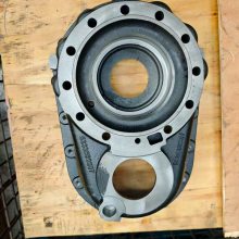 北方奔驰卡车变速箱箱体底盘零部件