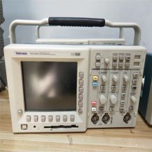 Tektronix ̩ TDS3054B ӫʾ