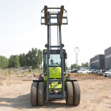 四驱越野叉车3.5吨工地叉砖木头用的越野式叉车全新3T堆高机