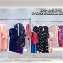 新中式礼服连衣裙品牌上海秦艺撤柜折扣女装直播流量尾货便宜拿货渠道