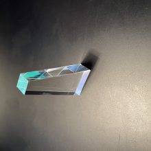 ʯ鱦ʯ飬ʯӢ׶׶