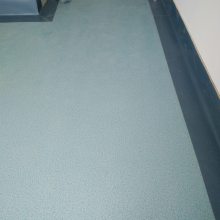 pvc复合地板革办公室用水泥地铺贴灰色的卷材塑胶地板胶儿童