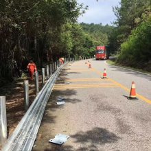 高速公路常用波形护栏防阻块连接方式可订制