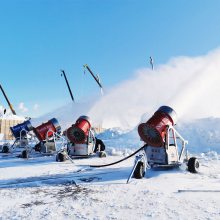 爱游戏- 爱游戏体育- AYX爱游戏体育官方网站乌兰浩特市巴彦查干山滑雪场盛大开业冬季滑雪新地标正式亮相!