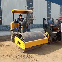 后胶轮压路机报价 沙土回填压实压路机 三缸工程用压路机