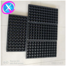 ۴ ² *** 