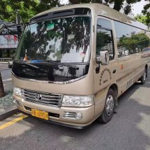 深圳18座豪华中巴车租赁 丰田考斯特租车 旅游团建租车 机场接送车租赁