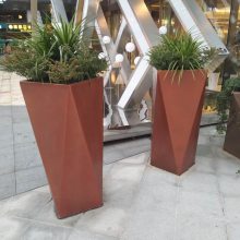 重庆玻璃钢菱形花钵制作厂家