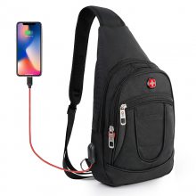 十字勛章 胸包usb單肩包斜挎包男大容量胸包